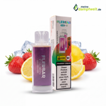 Flerbar Pod Strawberry Lemonade mit Verpackung vor Erdbeeren, Zitronen und Eiswürfeln.