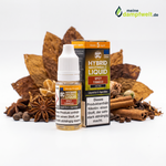SC Spicy Tobacco Hybrid Nikotinsalz Liquid Flasche und Packung vor Tabakblättern und Gewürzen.